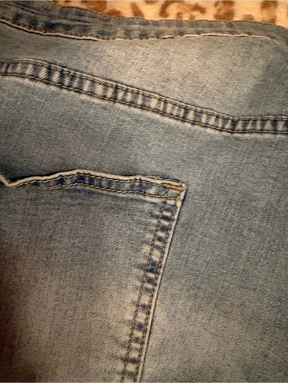 Light Blue Denim Roll-Cuff Women's Shorts Size 4XL - Picture 6 of 6